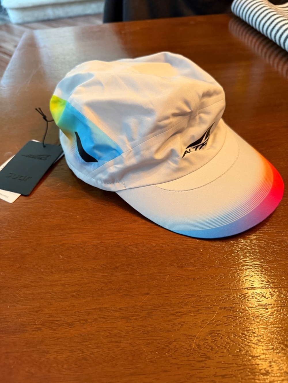 Altra x Soar White Running Cap *LIMITED EDITION* - Picture 4 of 6